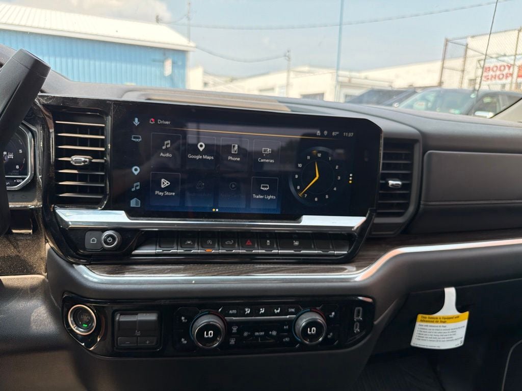 2025 Chevrolet Silverado 1500 LT