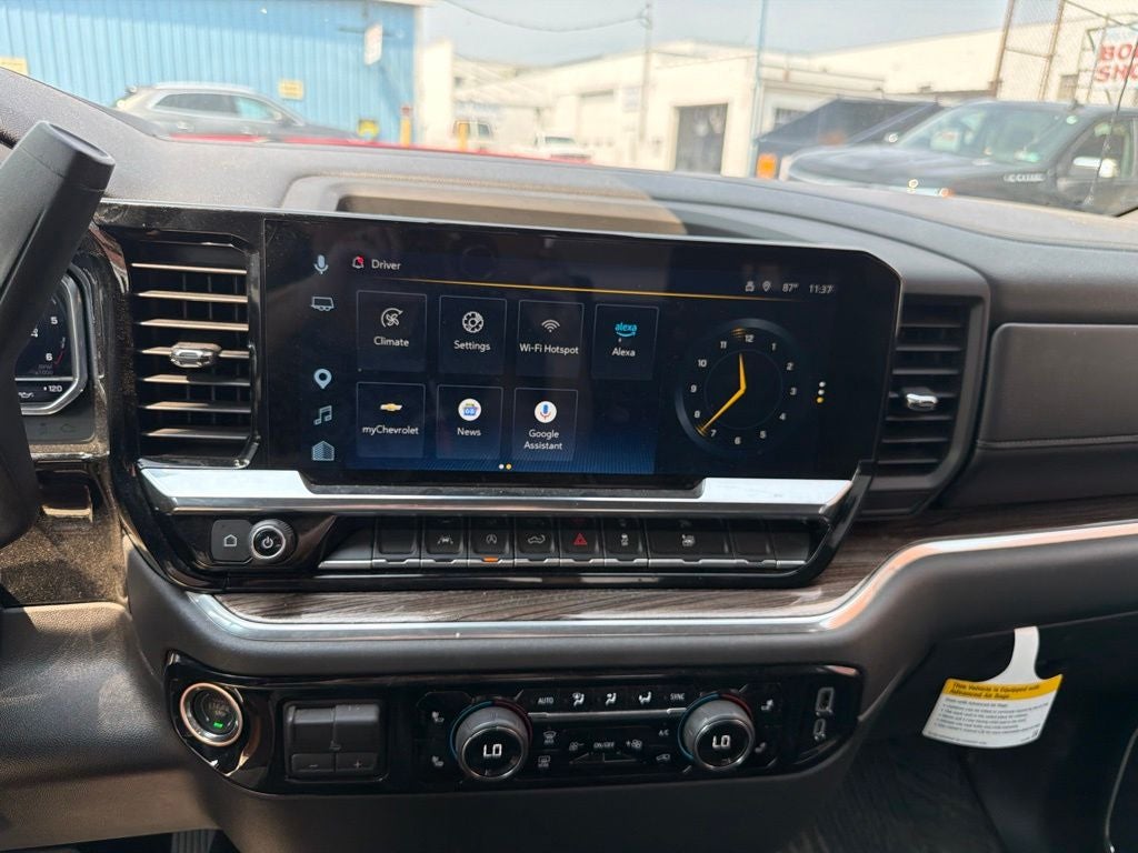 2025 Chevrolet Silverado 1500 LT