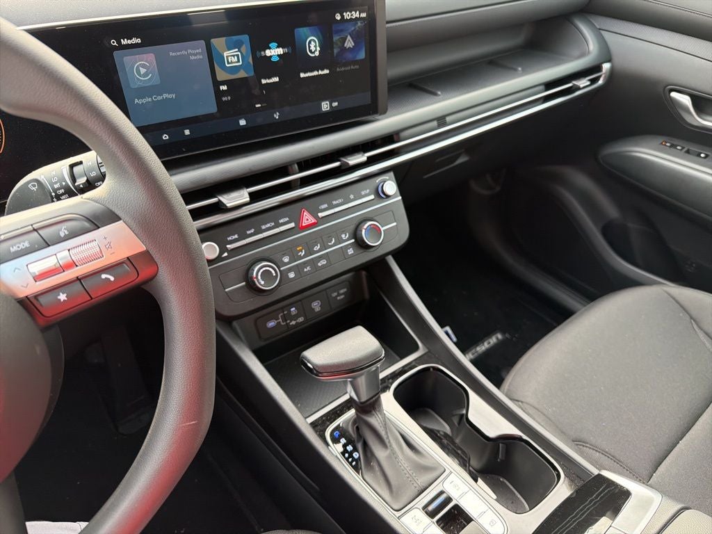 2025 Hyundai TUCSON SE