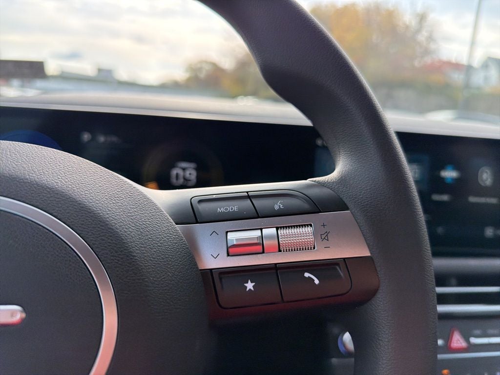 2025 Hyundai TUCSON SE