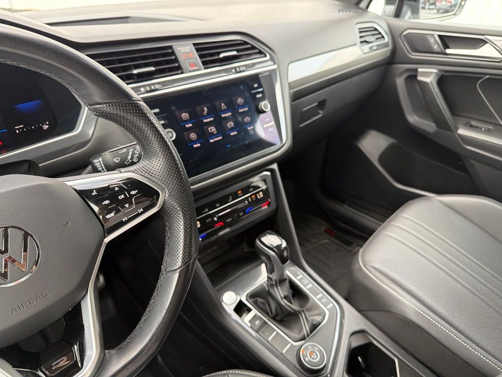 2023 Volkswagen Tiguan 2.0T SE R-Line Black