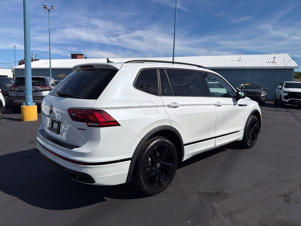 2023 Volkswagen Tiguan 2.0T SE R-Line Black