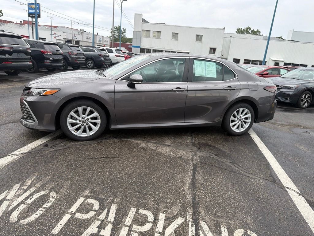 2022 Toyota Camry LE