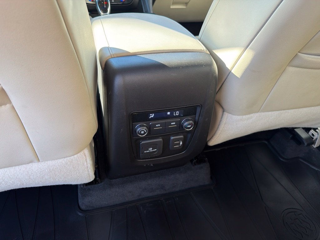 2019 Buick Enclave Essence