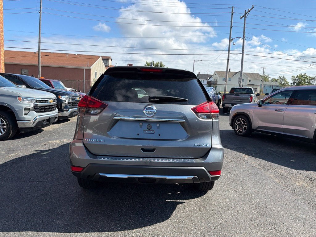 2018 Nissan Rogue SV