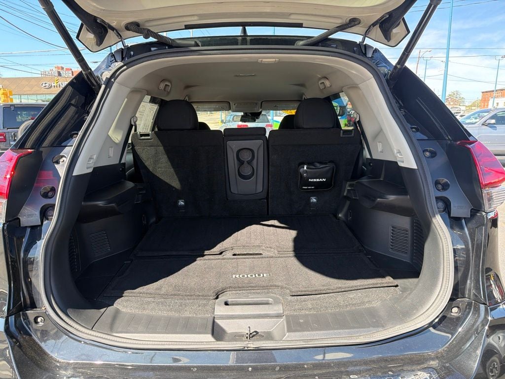 2020 Nissan Rogue SV