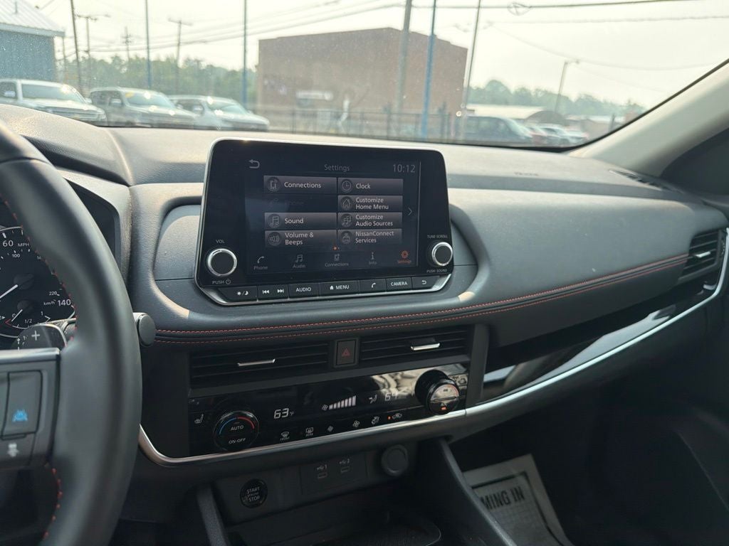 2025 Nissan Rogue Rock Creek