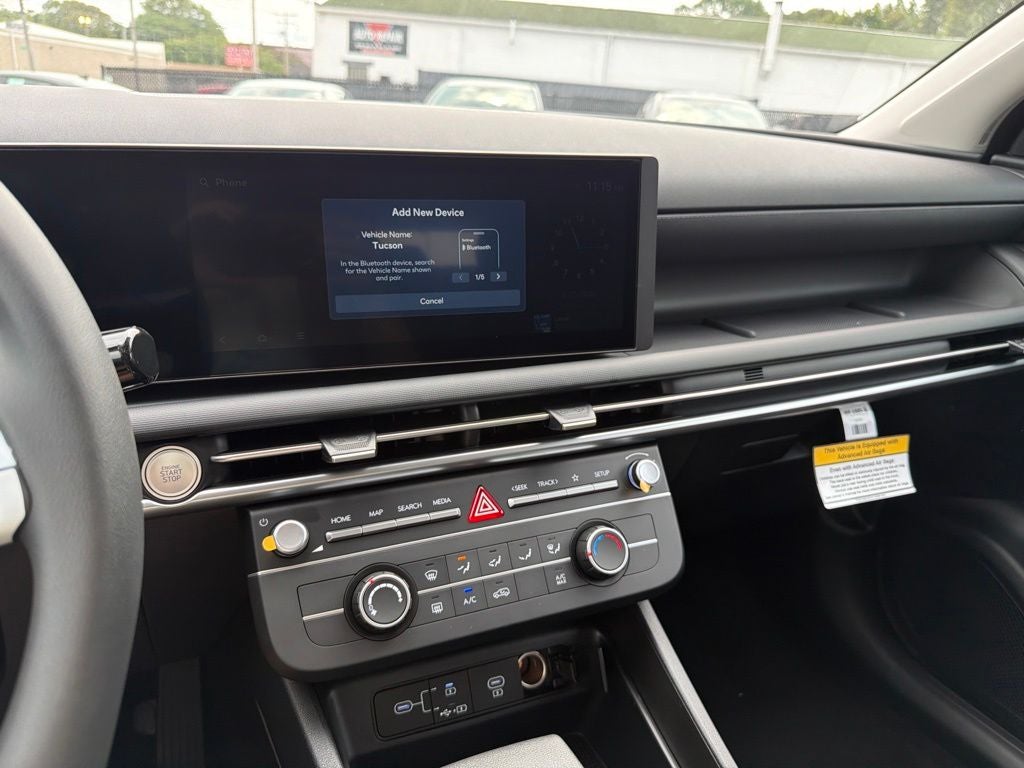 2026 Hyundai TUCSON SE