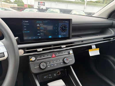 2026 Hyundai TUCSON SE