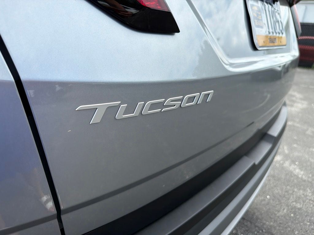 2026 Hyundai TUCSON SE