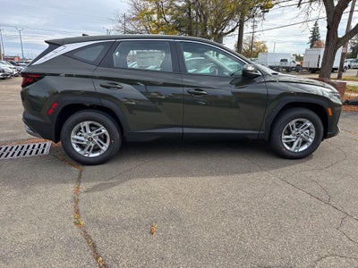 2026 Hyundai TUCSON SE