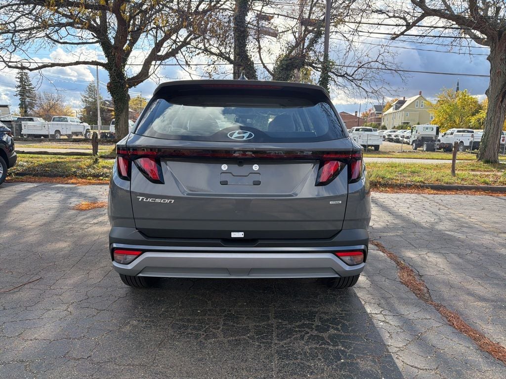 2026 Hyundai TUCSON SE