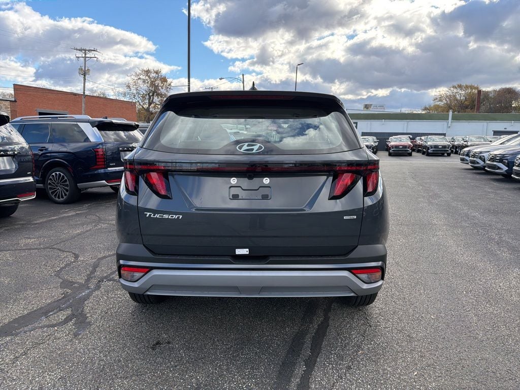 2026 Hyundai TUCSON SE