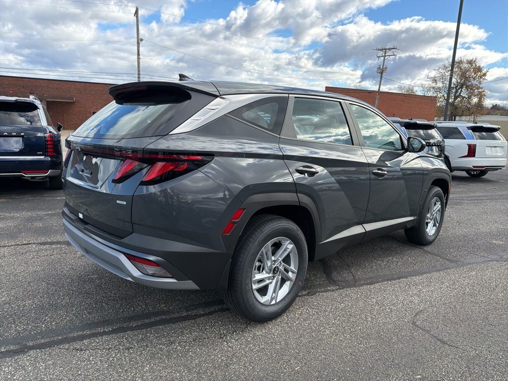 2026 Hyundai TUCSON SE