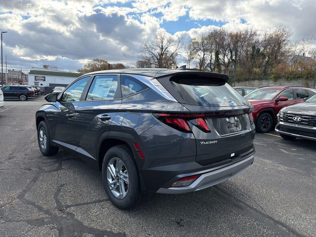 2026 Hyundai TUCSON SE