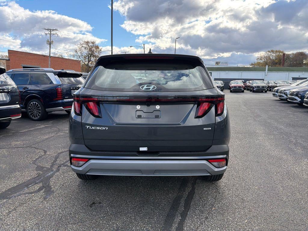 2026 Hyundai TUCSON SE