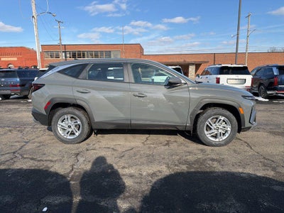 2026 Hyundai TUCSON SE