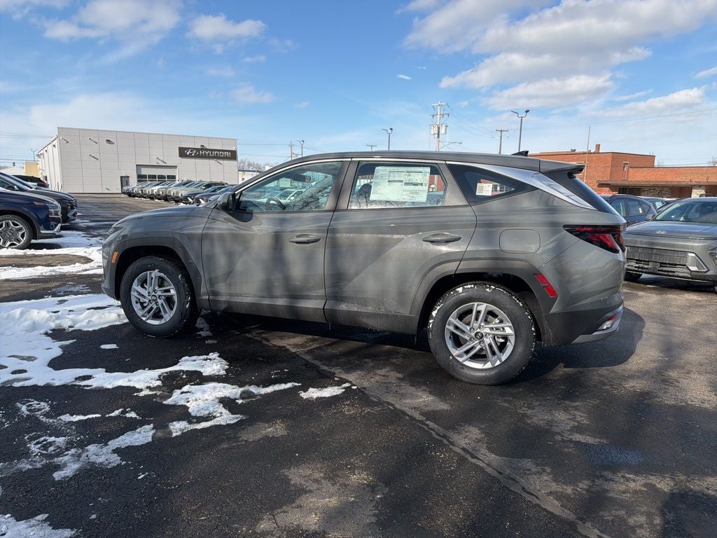 2026 Hyundai TUCSON SE