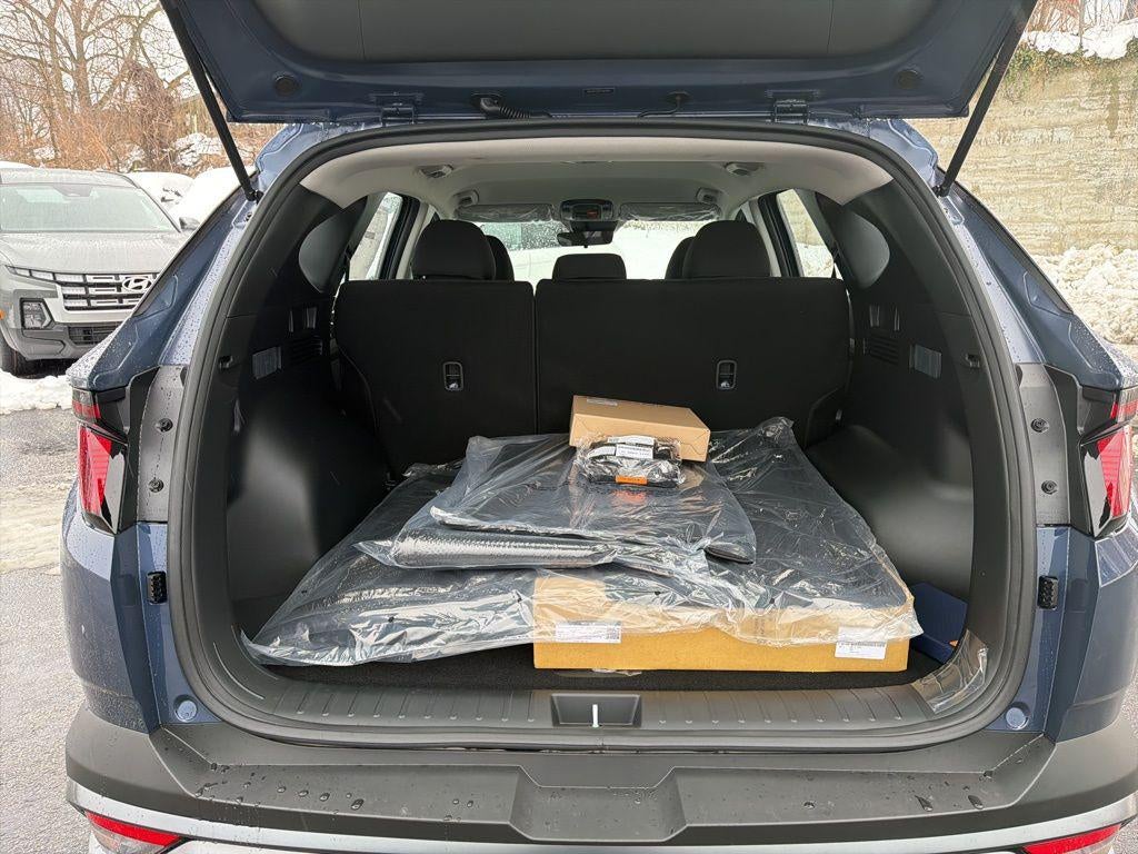 2026 Hyundai TUCSON SE