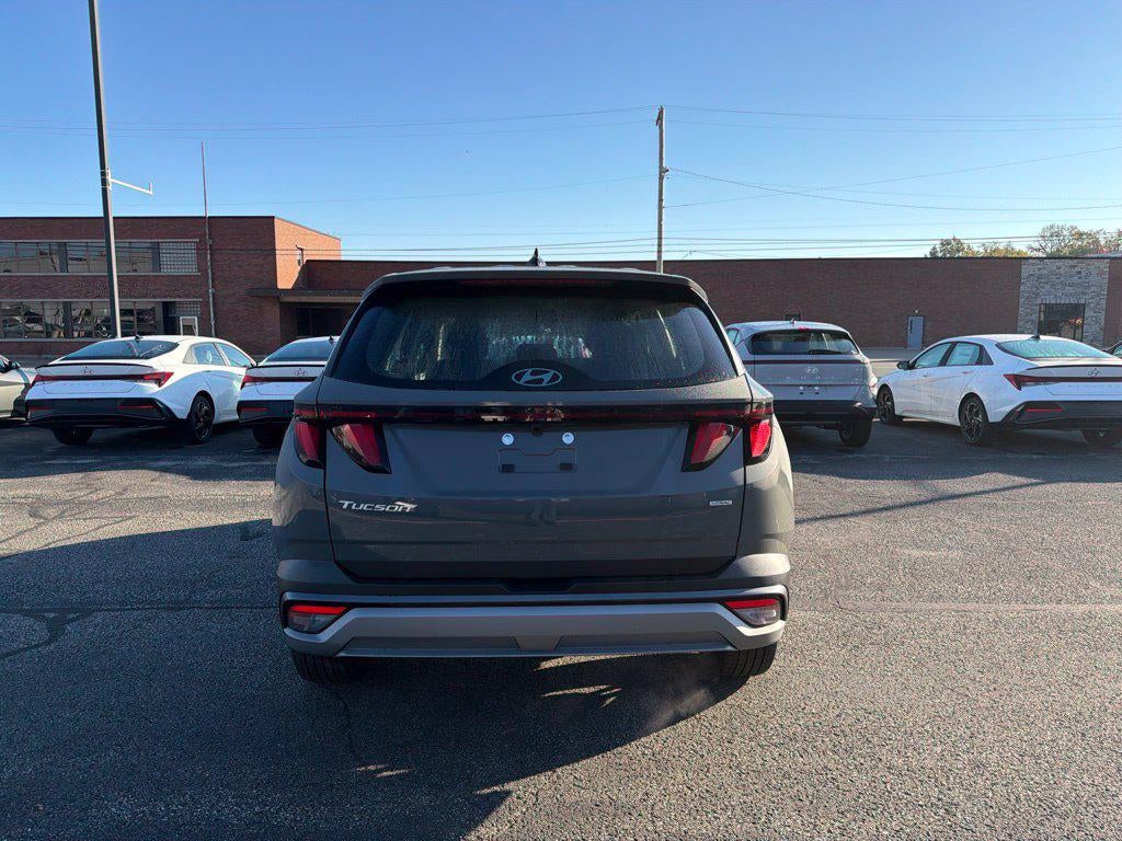 2026 Hyundai TUCSON SE