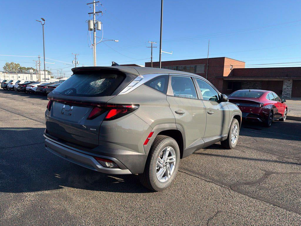 2026 Hyundai TUCSON SE
