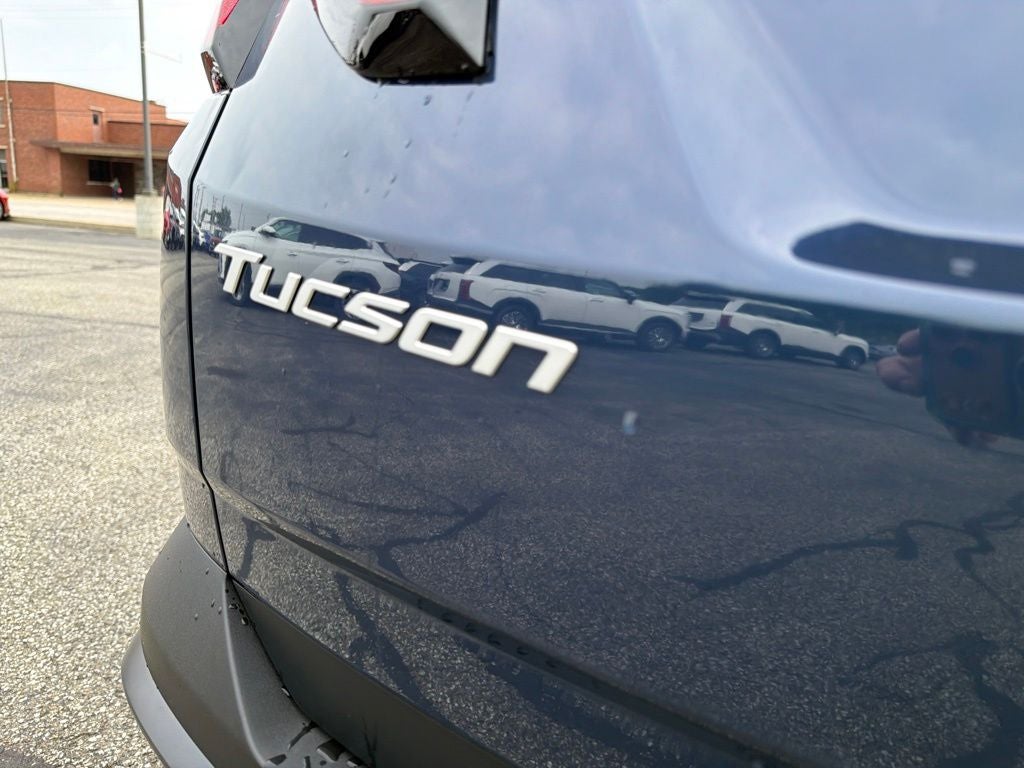 2026 Hyundai TUCSON SE