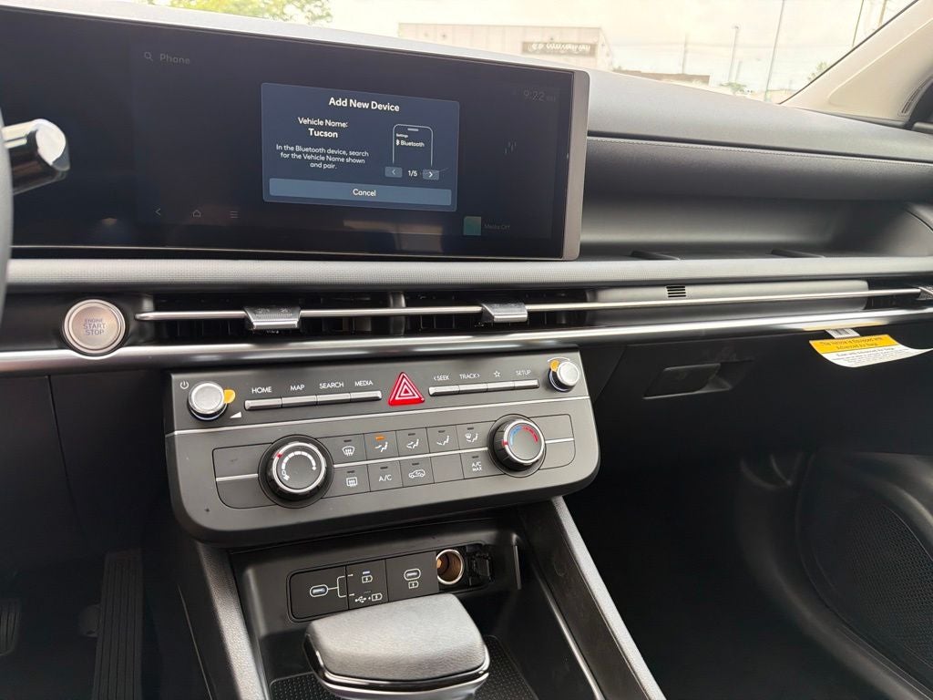 2026 Hyundai TUCSON SE
