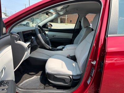2026 Hyundai TUCSON SE