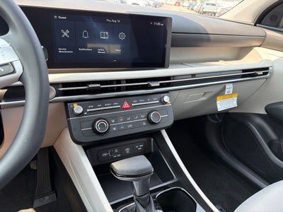 2026 Hyundai TUCSON SE