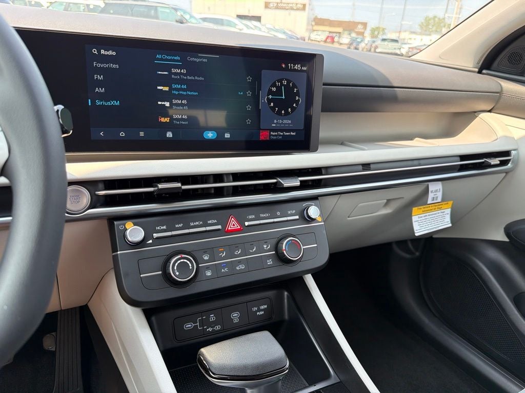2026 Hyundai TUCSON SE