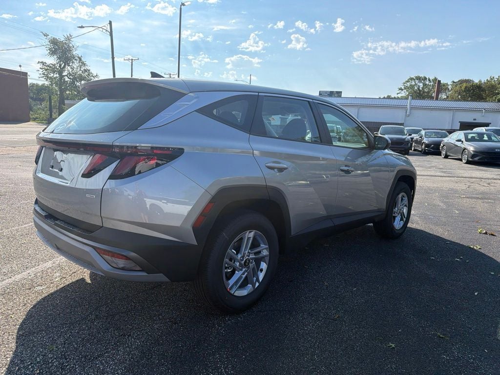 2026 Hyundai TUCSON SE