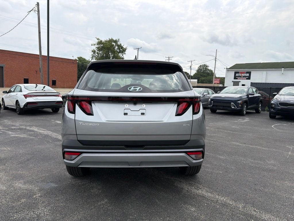 2026 Hyundai TUCSON SE