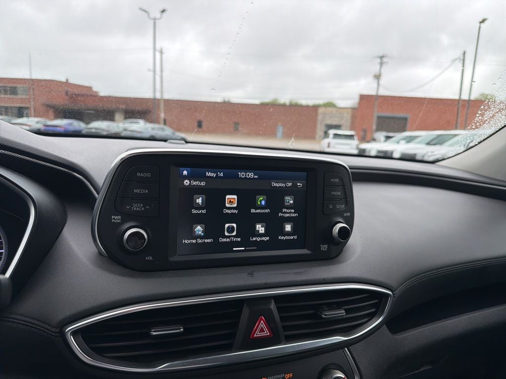 2019 Hyundai SANTA FE SE