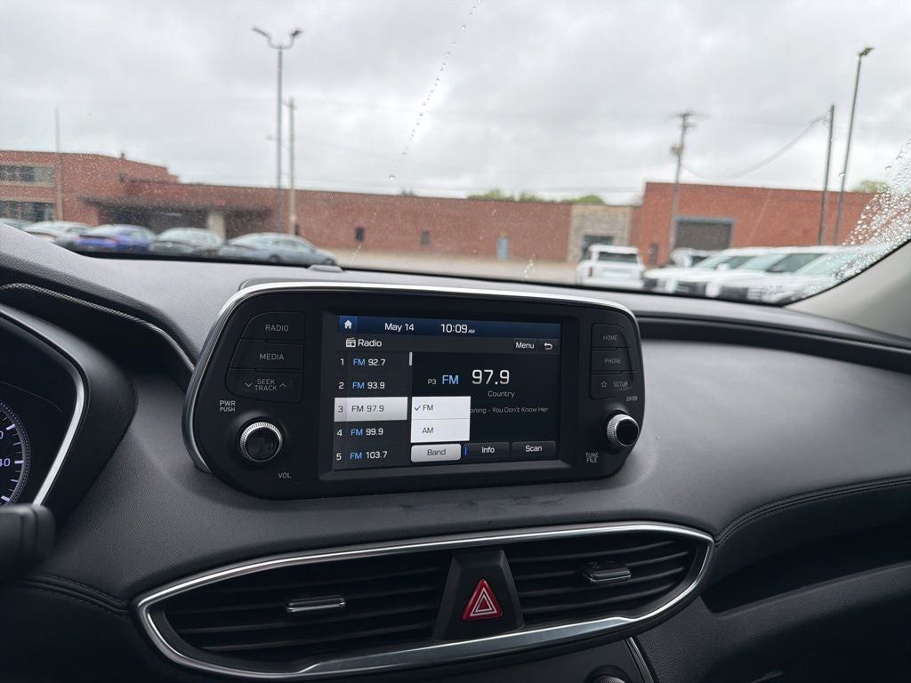2019 Hyundai SANTA FE SE