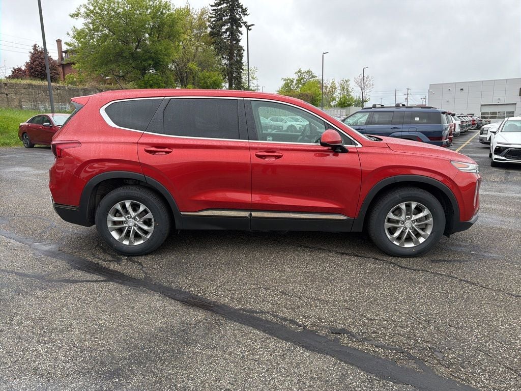 2019 Hyundai SANTA FE SE