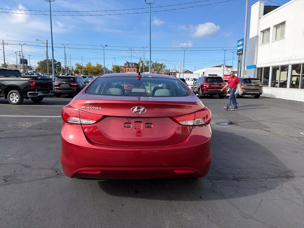 2013 Hyundai ELANTRA GLS