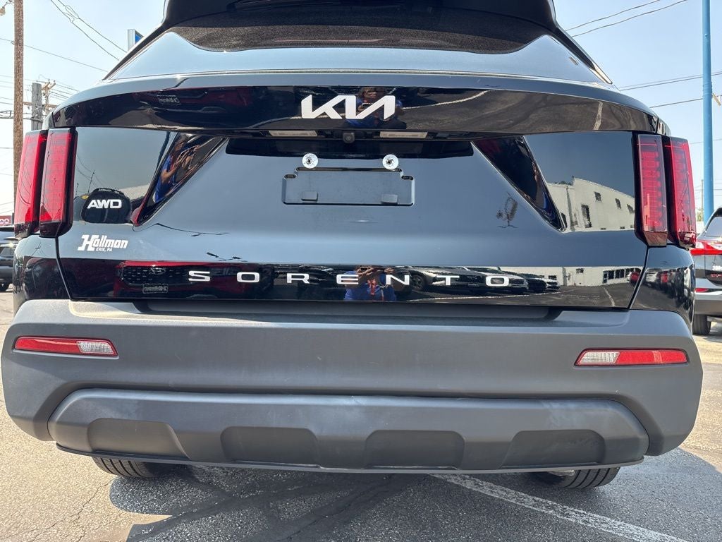 2022 Kia Sorento LX