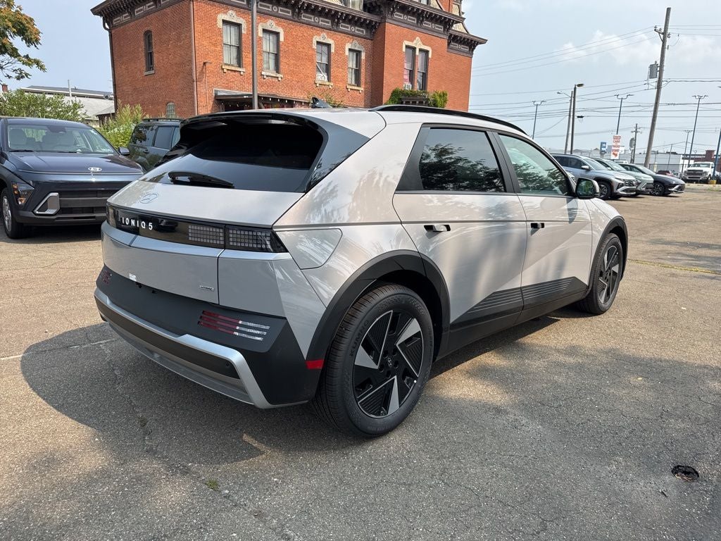 2025 Hyundai IONIQ 5 SEL