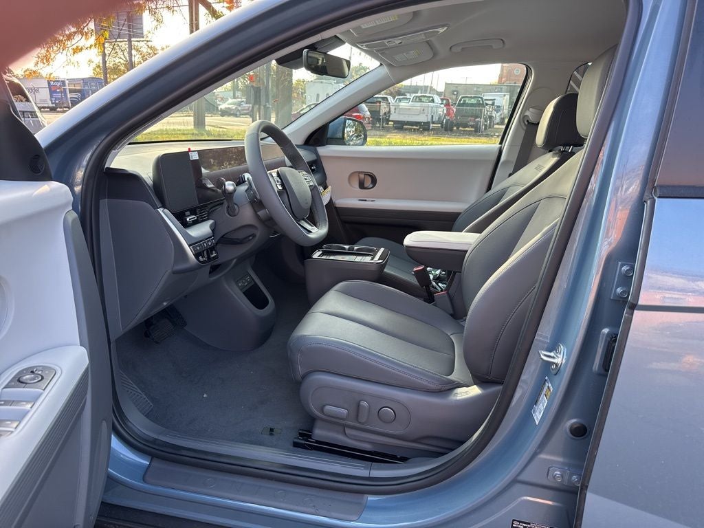 2025 Hyundai IONIQ 5 SEL