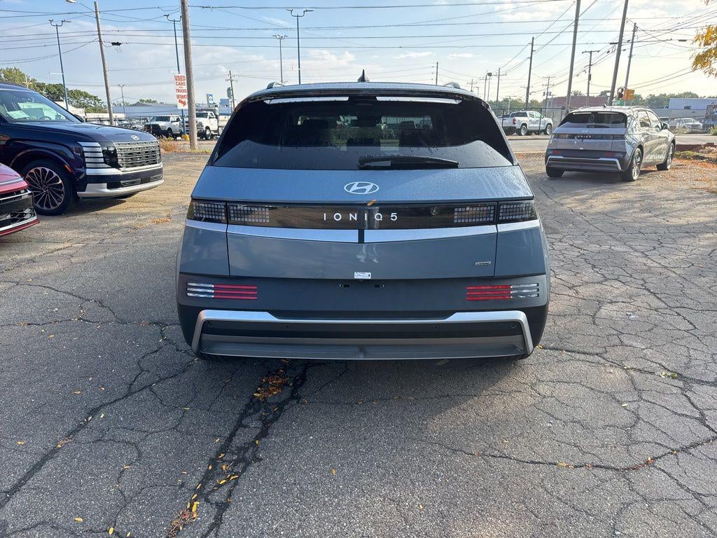 2025 Hyundai IONIQ 5 SEL