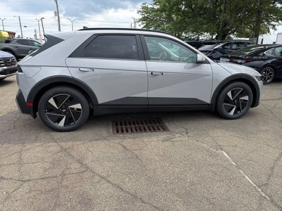 2025 Hyundai IONIQ 5 SEL