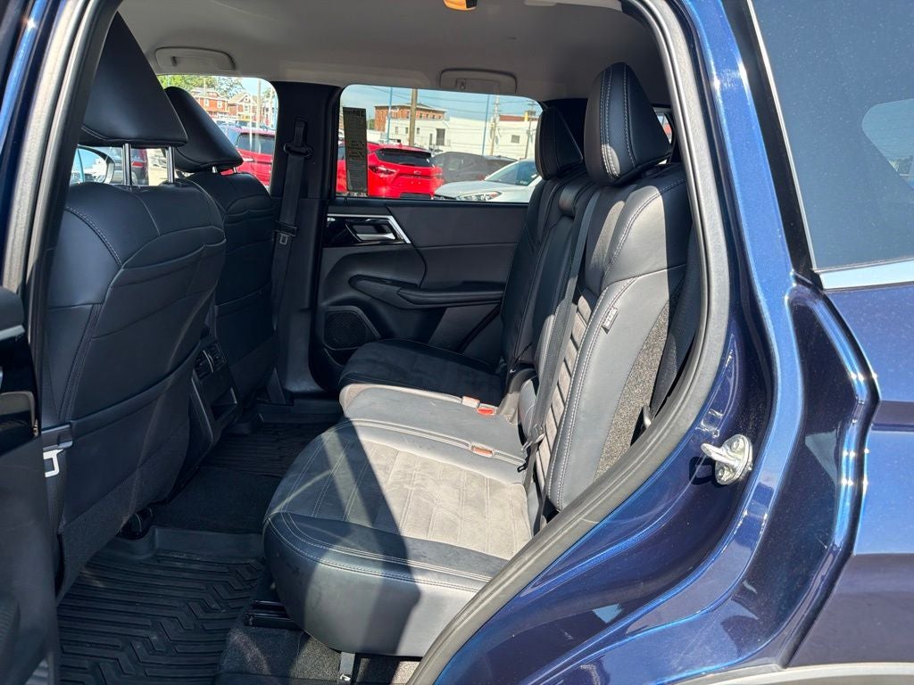 2024 Mitsubishi Outlander SE
