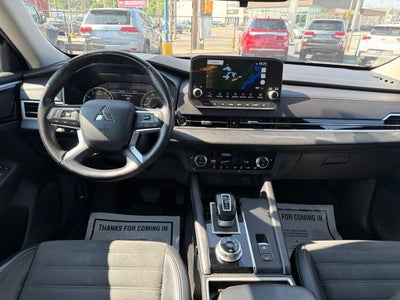 2024 Mitsubishi Outlander SE