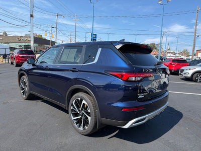 2024 Mitsubishi Outlander SE