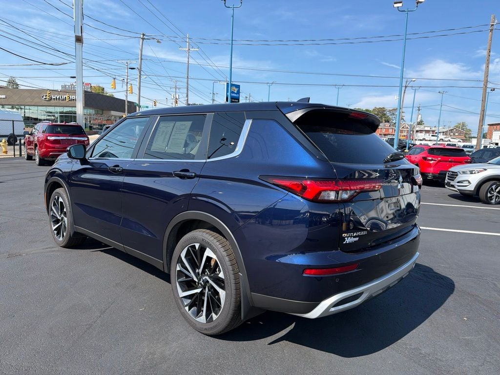 2024 Mitsubishi Outlander SE