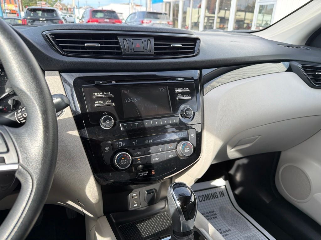 2018 Nissan Rogue Sport SV