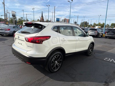 2018 Nissan Rogue Sport SV