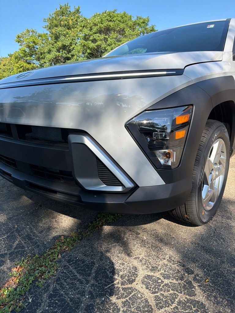 2027 Hyundai KONA SE