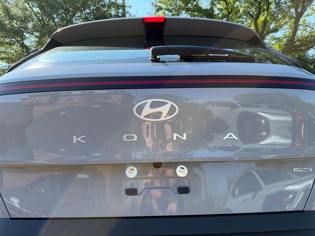 2027 Hyundai KONA SE