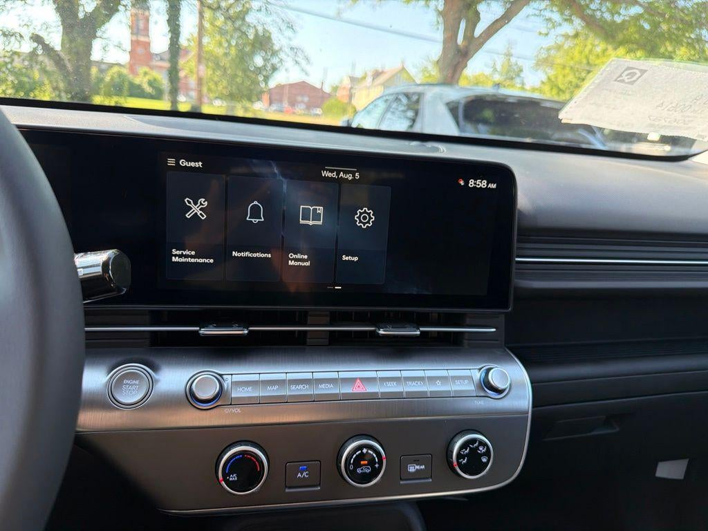 2027 Hyundai KONA SE